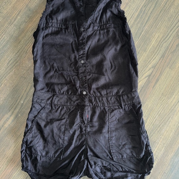 ETIENNE MARCEL Black Raw Edge Short Romper 1 piece Size Small - Picture 3 of 4